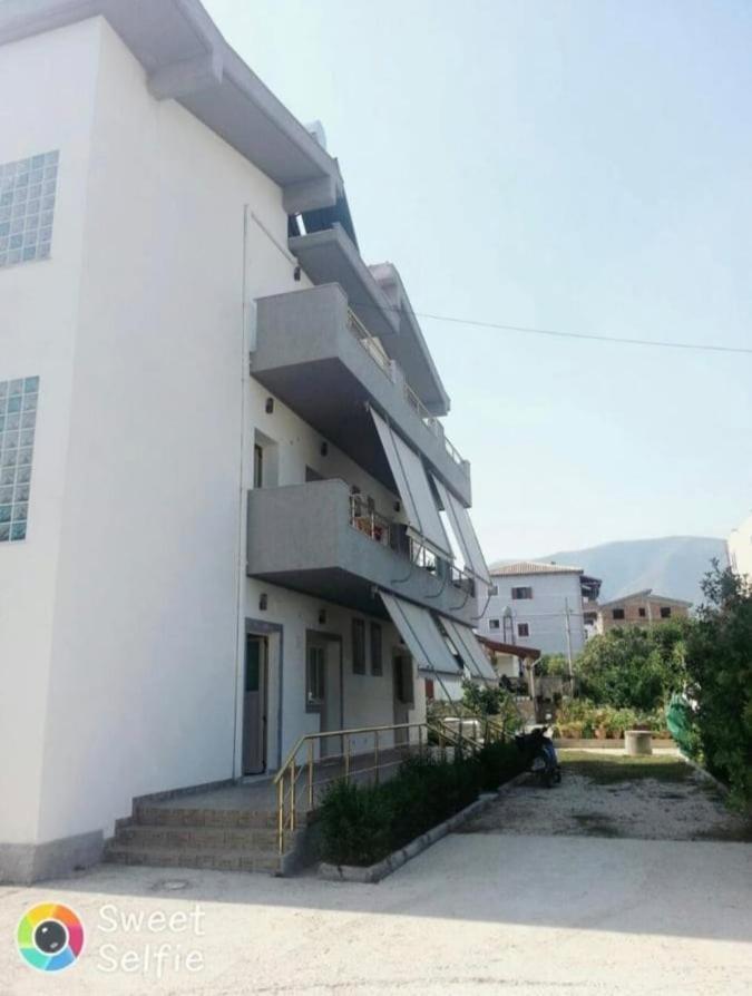 Ferienwohnung Apartmet Dritan Belulaj Orikum Exterior foto