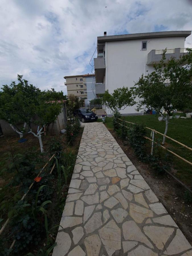 Ferienwohnung Apartmet Dritan Belulaj Orikum Exterior foto